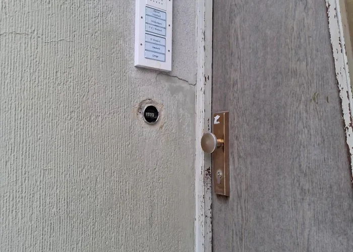 Schöne 3 In Ruhiger Lage